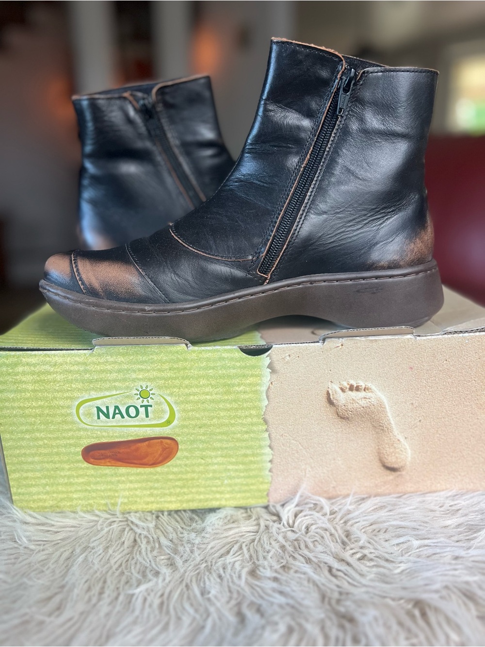 Naot Tellin Leather Side-Zip Ankle Boots